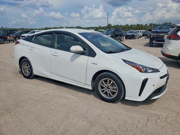 2022 TOYOTA PRIUS