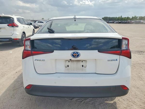2022 TOYOTA PRIUS