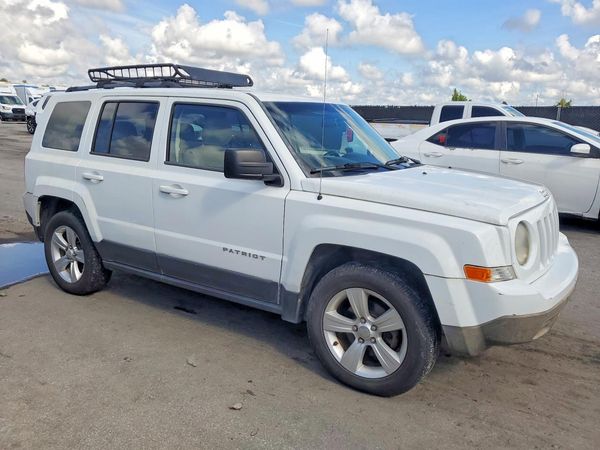 2014 JEEP PATRIOT Sport