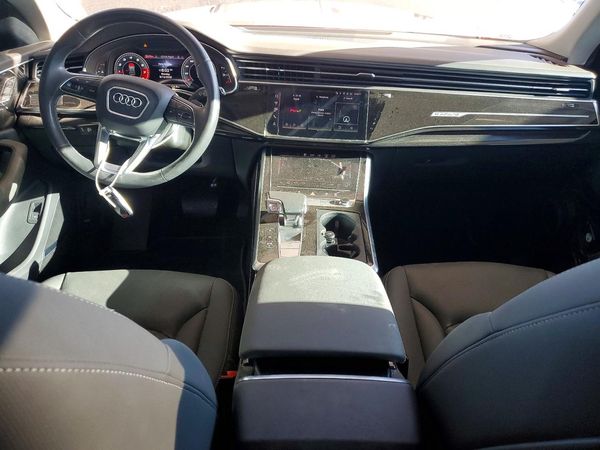 2021 AUDI Q8 quattro Prestige