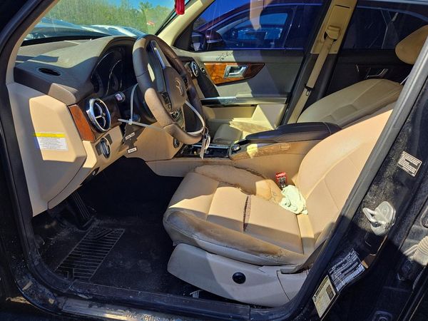 2013 MERCEDES-BENZ GLK GLK350 — DENT