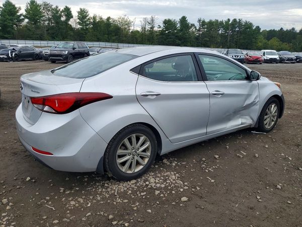 2015 HYUNDAI ELANTRA GLS(Middle)