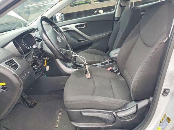 2015 HYUNDAI ELANTRA GLS(Middle)