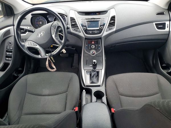 2015 HYUNDAI ELANTRA GLS(Middle)