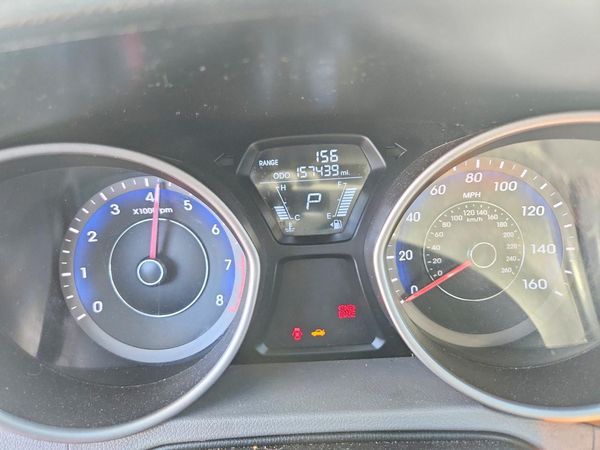 2013 HYUNDAI ELANTRA