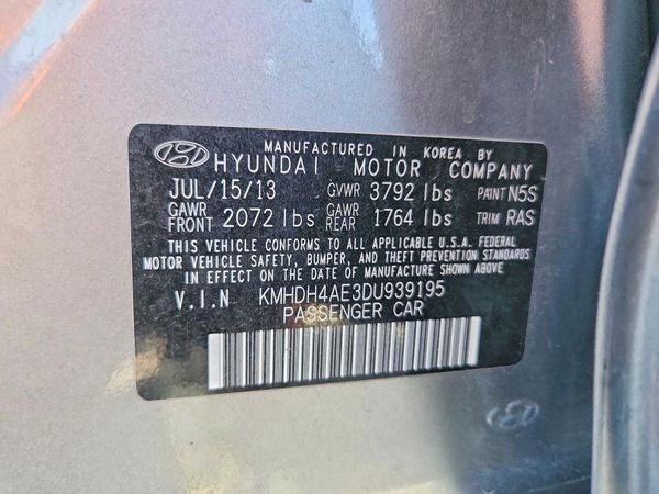 2013 HYUNDAI ELANTRA