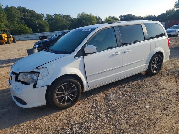2017 DODGE GRAND CARAVAN — Front 3/4