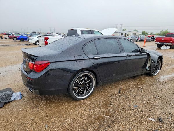 2015 BMW 750 — PSRA