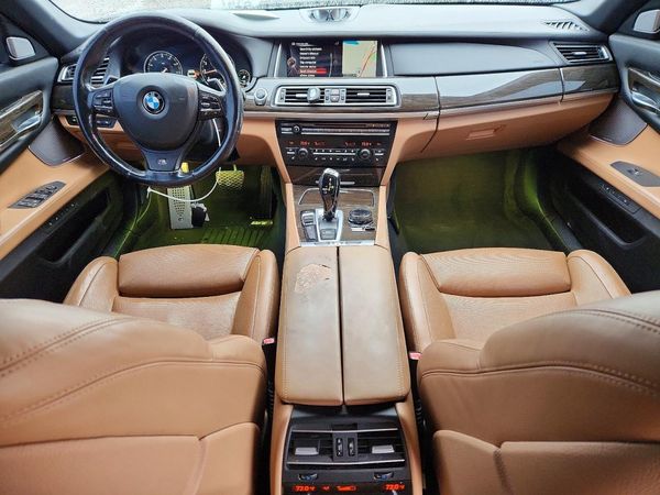 2015 BMW 750 — CKPT