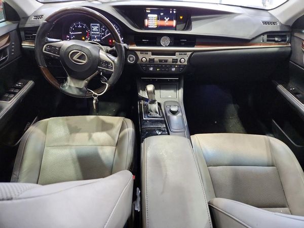 2017 LEXUS ES 350 — CKPT