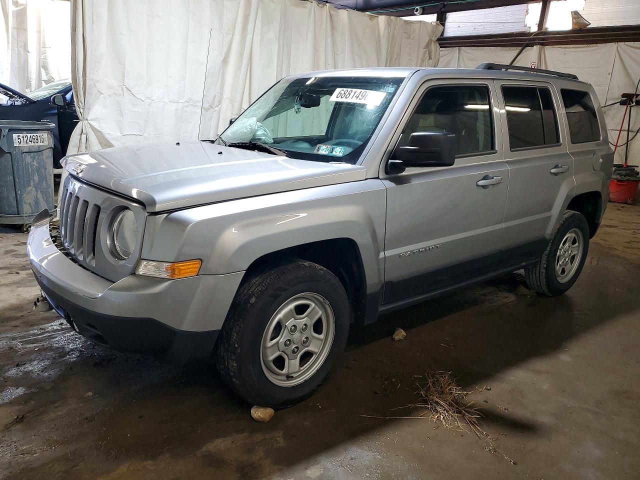 2017 JEEP PATRIOT — Front 3/4