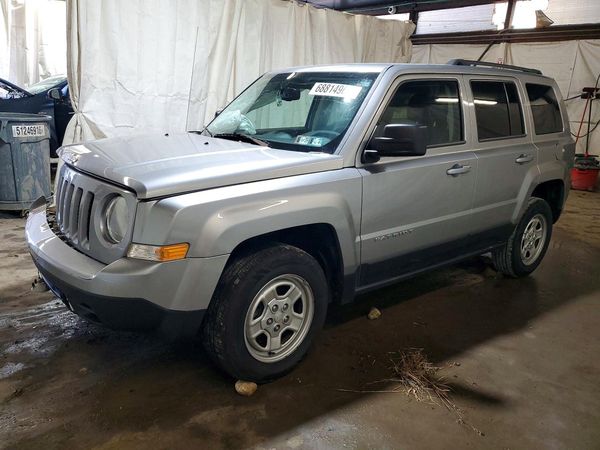 2017 JEEP PATRIOT — Front 3/4