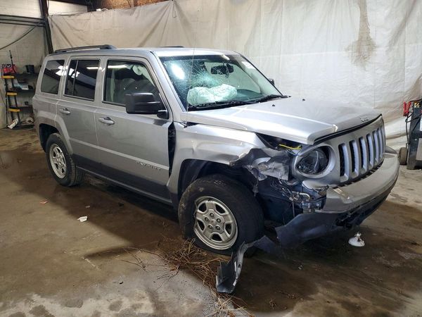 2017 JEEP PATRIOT — Passenger 3/4