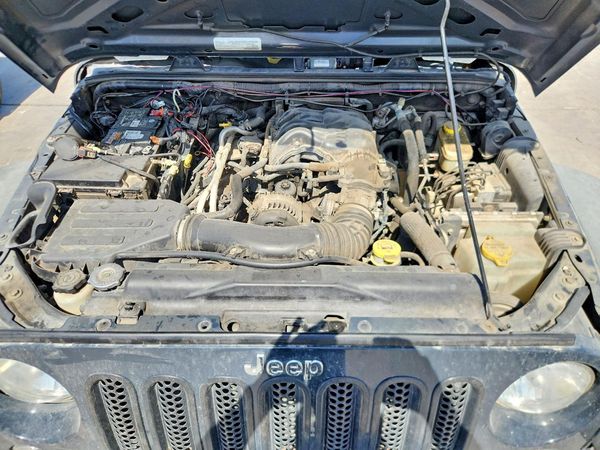 2016 JEEP WRANGLER Sport — Engine bay