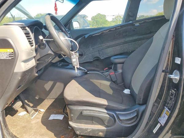 2015 KIA SOUL — DENT