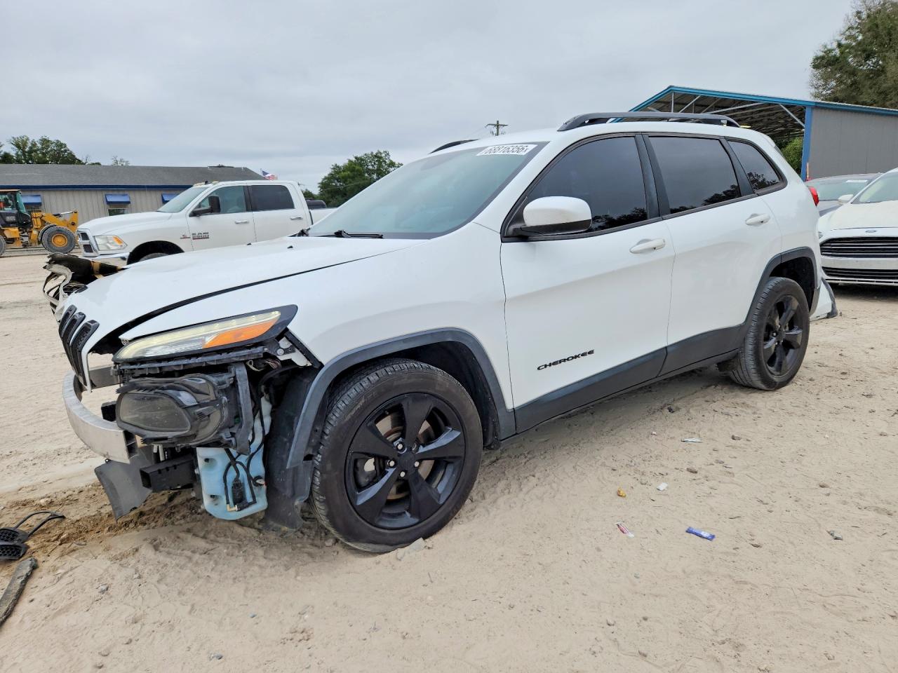 2016 JEEP CHEROKEE Latitude/Longitude/North — Front 3/4