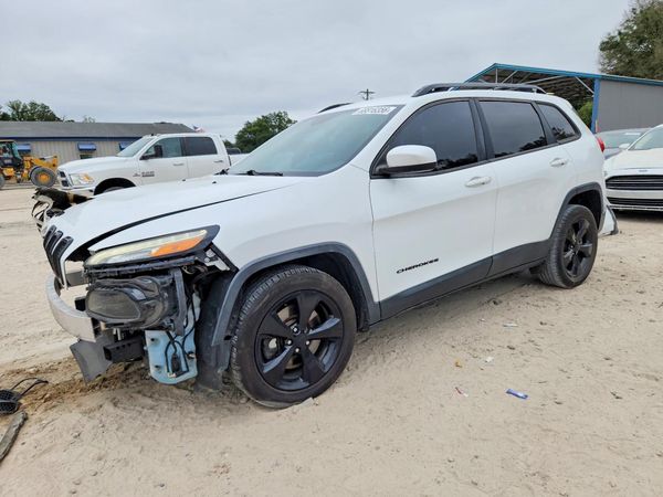 2016 JEEP CHEROKEE — DSFA — Front 3/4