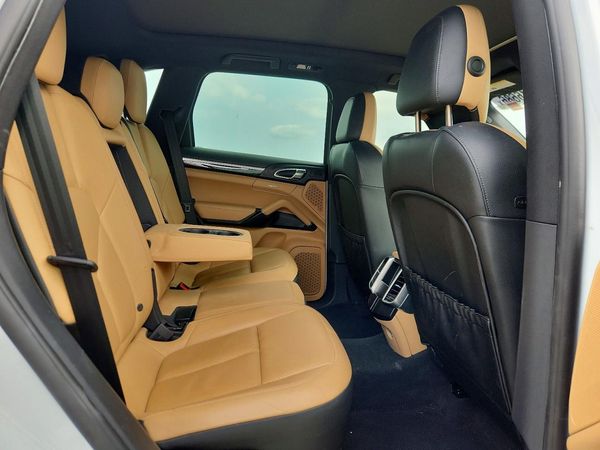 2014 PORSCHE CAYENNE — PSRS