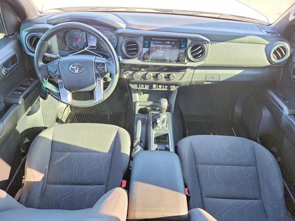 2019 TOYOTA TACOMA SR5 — CKPT