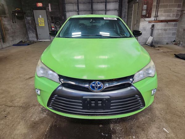 2015 TOYOTA CAMRY SOLA Hybrid