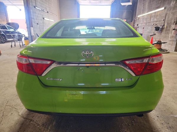 2015 TOYOTA CAMRY SOLA Hybrid
