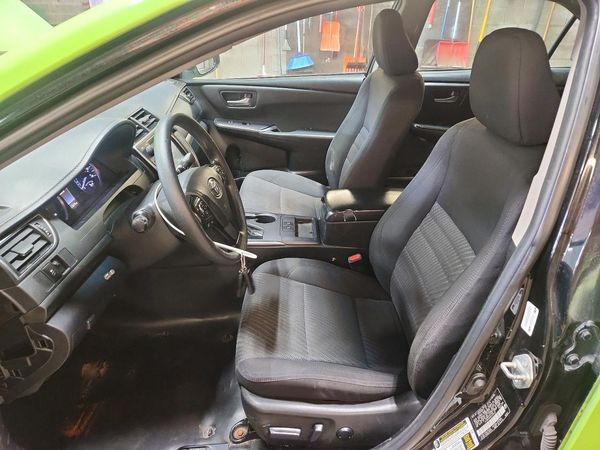 2015 TOYOTA CAMRY SOLA Hybrid