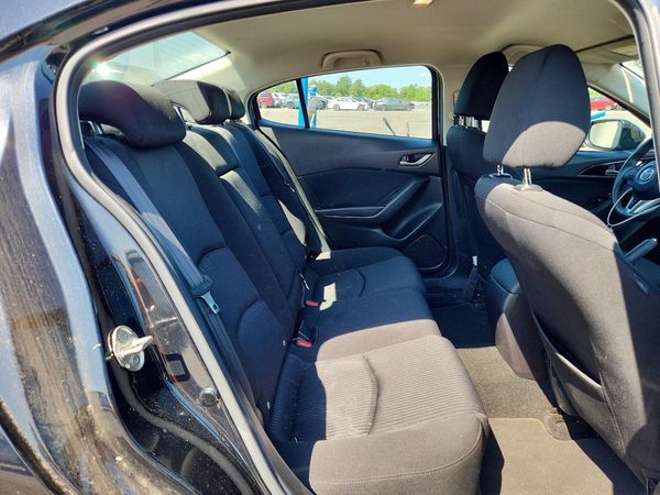 2016 MAZDA 3 Sport/GX