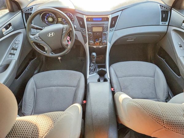 2013 HYUNDAI SONATA GLS/ GLS Popular