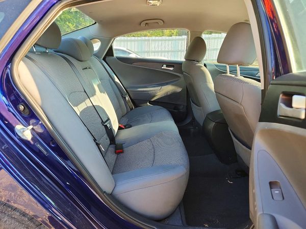 2013 HYUNDAI SONATA GLS/ GLS Popular