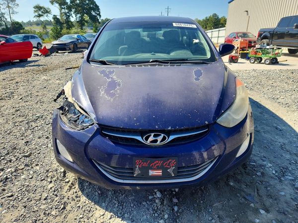 2013 HYUNDAI ELANTRA