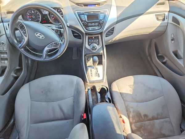 2013 HYUNDAI ELANTRA