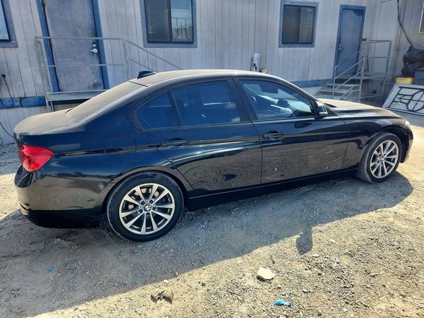 2016 BMW 320