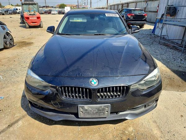 2016 BMW 320