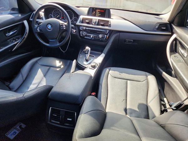 2016 BMW 320
