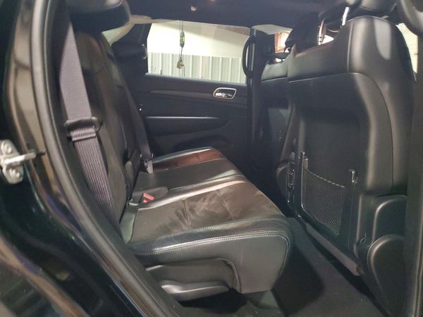2020 JEEP GRAND CHEROKEE Laredo