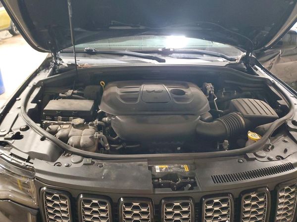 2020 JEEP GRAND CHEROKEE Laredo