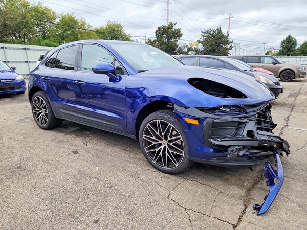 2026 PORSCHE MACAN Macan, Macan T — Passenger 3/4