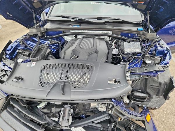 2026 PORSCHE MACAN Macan, Macan T — Engine bay