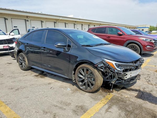 2026 TOYOTA COROLLA — Passenger 3/4