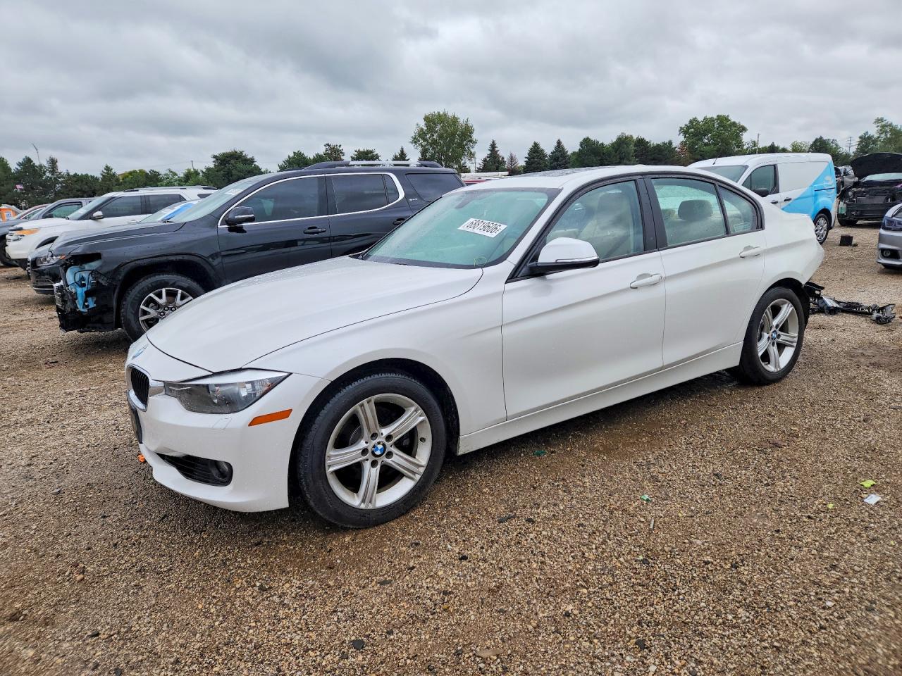 2013 BMW 328 xDrive — Front 3/4