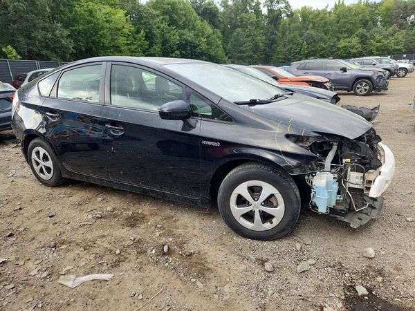 2012 TOYOTA PRIUS — Passenger 3/4