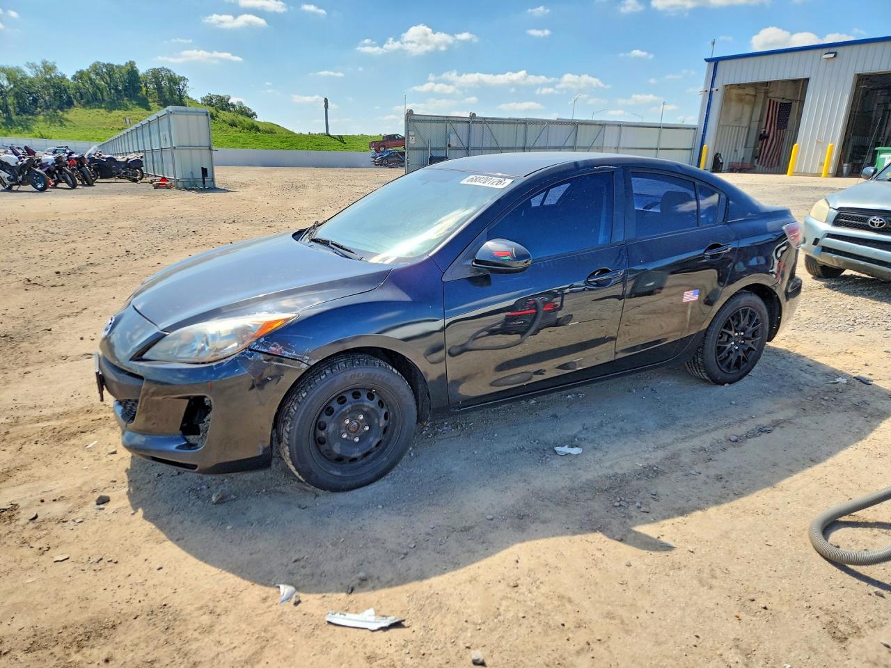 2013 MAZDA 3 SV/Base