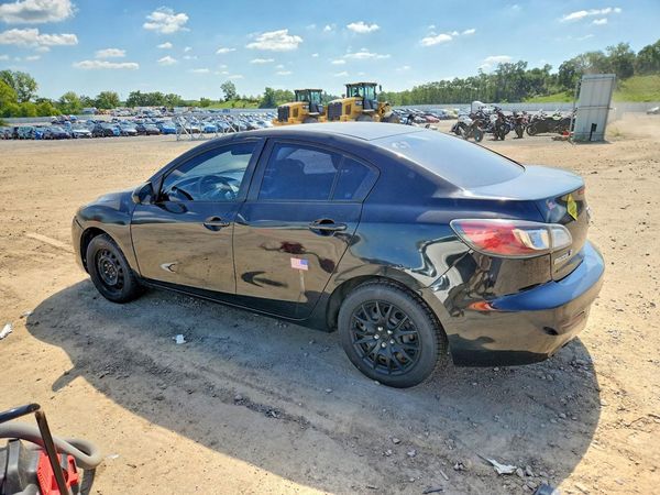 2013 MAZDA 3 SV/Base