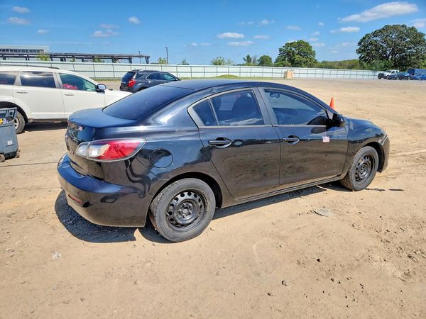 2013 MAZDA 3 SV/Base