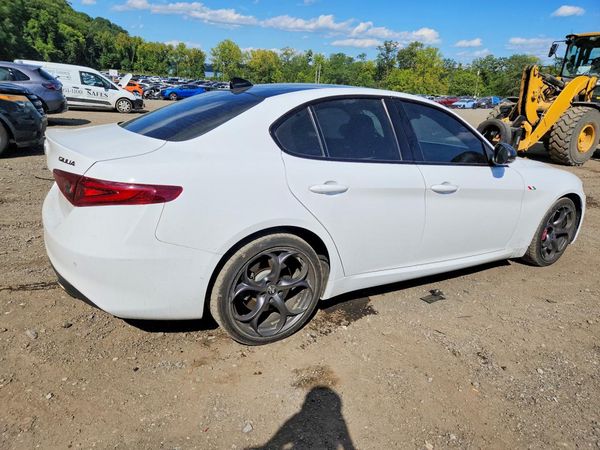 2018 ALFA ROMEO GIULIA AWD