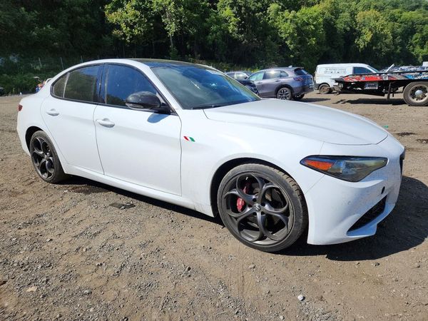 2018 ALFA ROMEO GIULIA AWD