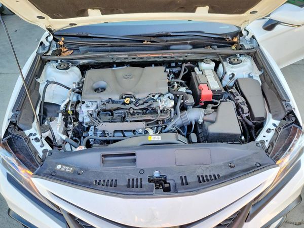 2024 TOYOTA CAMRY SE — Engine bay