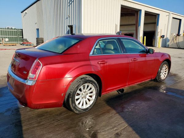 2013 CHRYSLER 300 Base/Limited