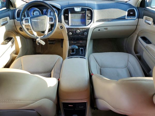2013 CHRYSLER 300 Base/Limited