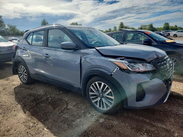 2021 NISSAN KICKS — Passenger 3/4
